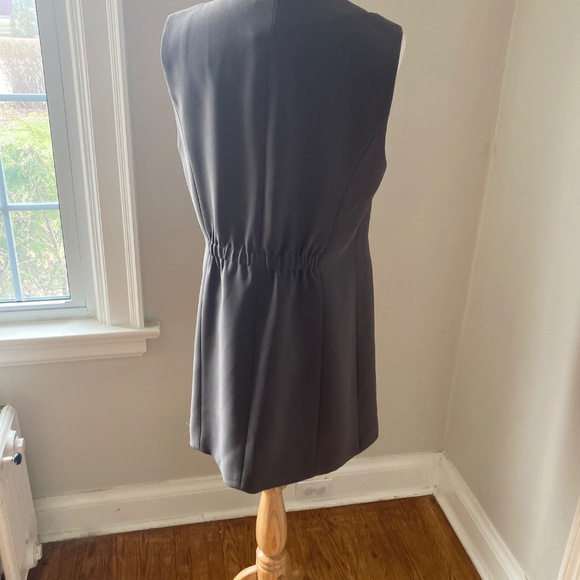 Le Chateau Green Long Vest - Picture 2 of 3